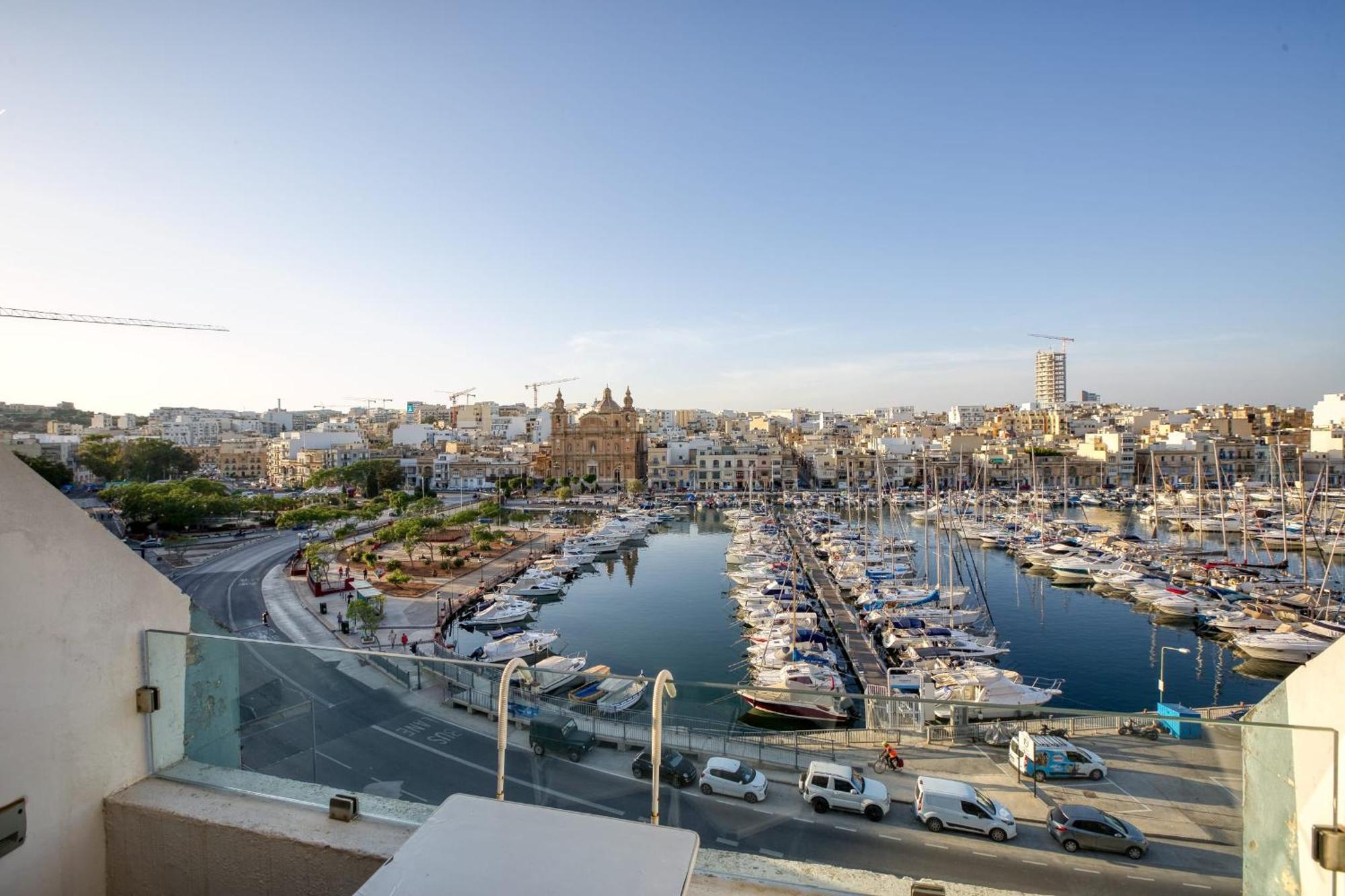 Seafront Apartment-Hosted By Sweetstay Pietà Dış mekan fotoğraf